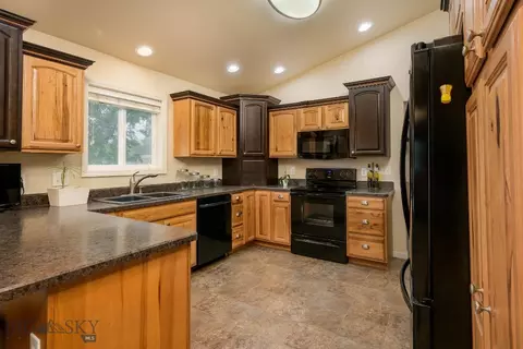801 E 4th St, Laurel, MT 59044 photo 6