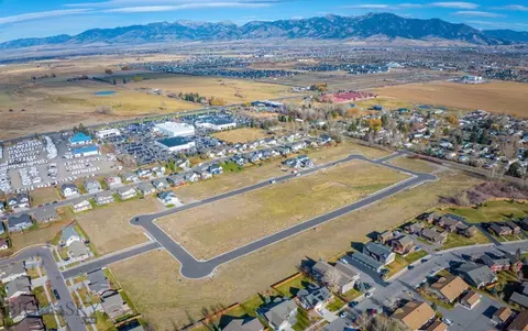 399 Cloudfield Cir, Bozeman, MT 59718 photo 25