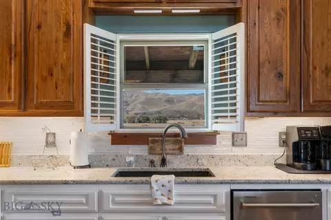 Kitchen - Undisclosed, Townsend, MT 59644 photo 5 of 9