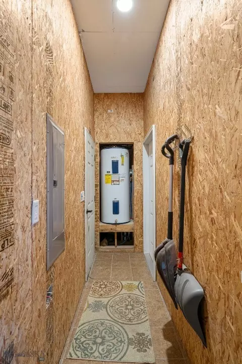 Entry Way - Undisclosed, Townsend, MT 59644 photo 6 of 6