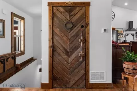 Entry Way - 42 Lynx Ct, Dillon, MT 59725 photo 3 of 4