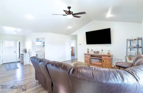 Living - 66 Cherokee Trl, Three Forks, MT 59752 photo 1 of 2