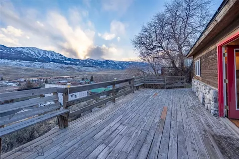 15 Gardiner Vw, Gardiner, MT 59030