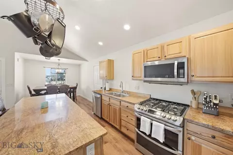 Kitchen - 250 Jackson Ln, Belgrade, MT 59714 photo 5 of 5