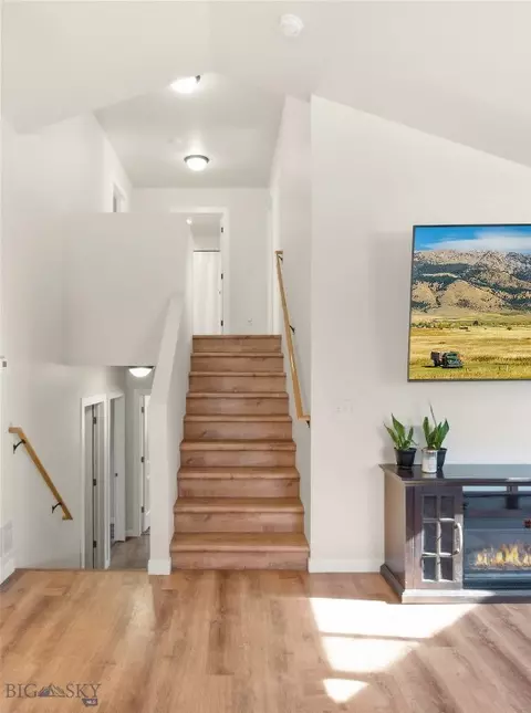 Entry Way - 250 Jackson Ln, Belgrade, MT 59714 photo 1 of 7