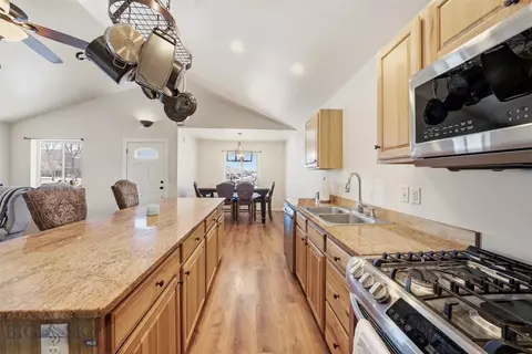 Kitchen - 250 Jackson Ln, Belgrade, MT 59714 photo 4 of 5