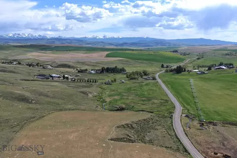 8200 Camp Creek Rd, Manhattan, MT 59741