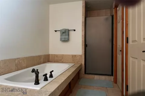 Bath - 4563 Ethan, Bozeman, MT 59718 photo 3 of 10