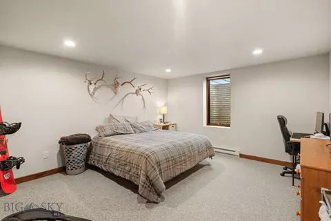 Bedroom - 67 Upper Rainbow Rd, Bozeman, MT 59718 photo 11 of 13