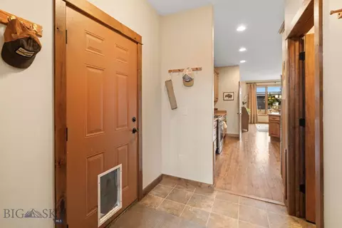 Entry Way - 67 Upper Rainbow Rd, Bozeman, MT 59718 photo 4 of 7
