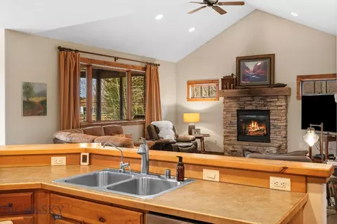 Kitchen - 67 Upper Rainbow Rd, Bozeman, MT 59718 photo 2 of 8