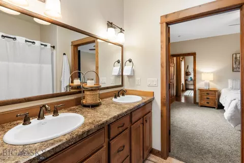 Bath - 67 Upper Rainbow Rd, Bozeman, MT 59718 photo 2 of 3