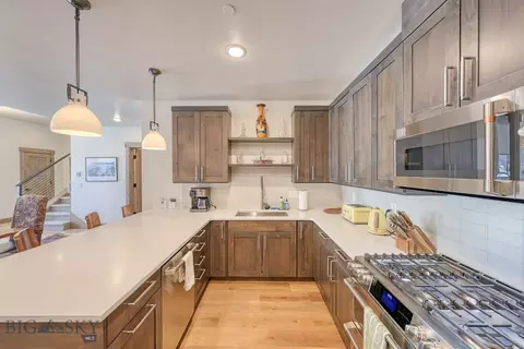 Kitchen - 2 Summit Vw # D, Big Sky, MT 59716 photo 2 of 2