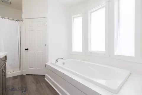 Bath - 894 Rogers, Bozeman, MT 59718 photo 3 of 5