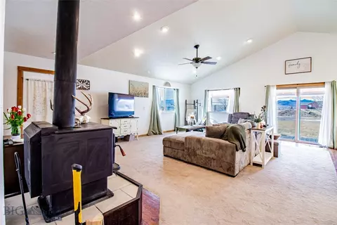 1 Bonanza Pl, Whitehall, MT 59759