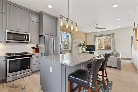 13 Boxcar Ln, Bozeman, MT 59718