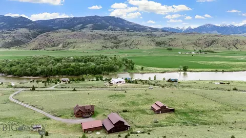 198 E River Rd, Emigrant, MT 59027