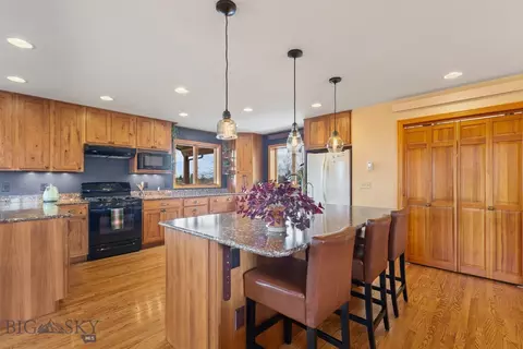 51 Schutz Ln, Bozeman, MT 59718