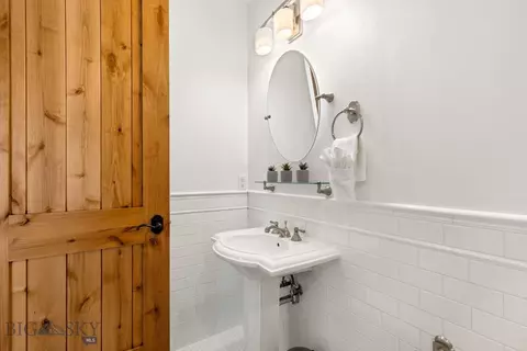 Bath - 755 Eagle View Trl, Big Sky, MT 59716 photo 14 of 17