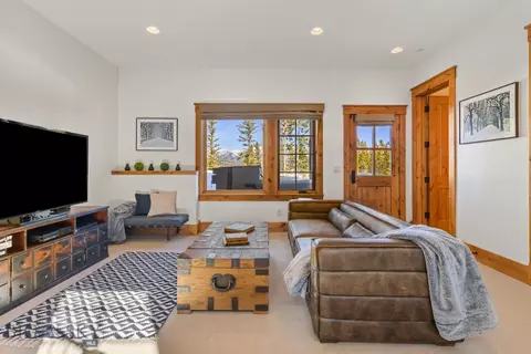 Living - 755 Eagle View Trl, Big Sky, MT 59716 photo 7 of 9