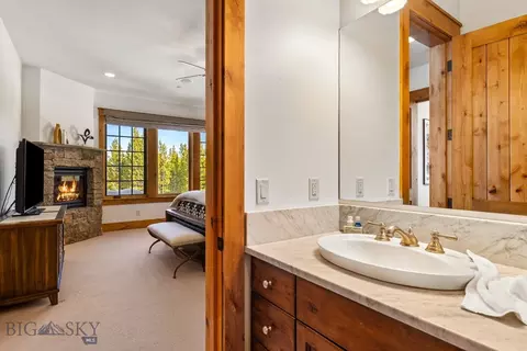 Bath - 755 Eagle View Trl, Big Sky, MT 59716 photo 11 of 17