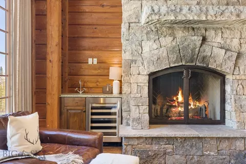 Living - 755 Eagle View Trl, Big Sky, MT 59716 photo 2 of 9