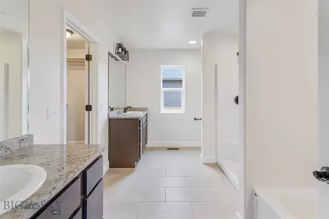 Bath - 238 Avon Cir, Butte, MT 59701 photo 1 of 3