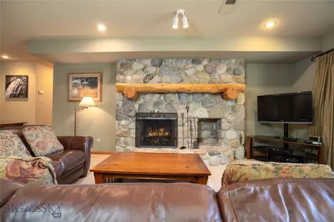 Living - 709 Limestone Rd, Bozeman, MT 59715 photo 7 of 8