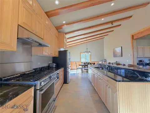 Kitchen - 36 Dutchman Trl, Cameron, MT 59720 photo 10 of 10