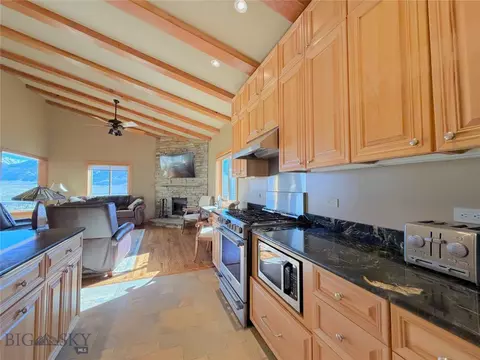 Kitchen - 36 Dutchman Trl, Cameron, MT 59720 photo 7 of 10