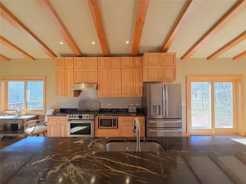 Kitchen - 36 Dutchman Trl, Cameron, MT 59720 photo 8 of 10