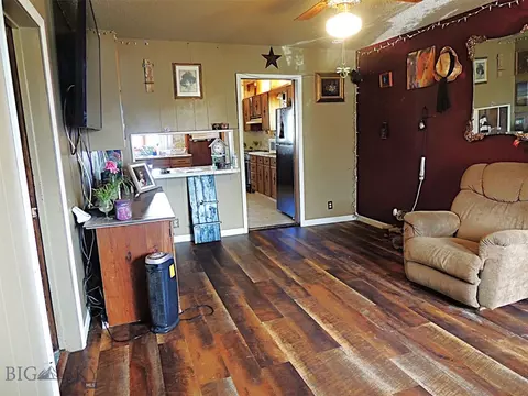 Living - 2211 Walnut St, Butte, MT 59701 photo 1 of 2