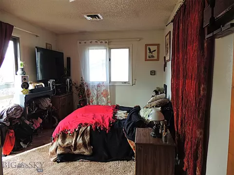 Bedroom - 2211 Walnut St, Butte, MT 59701 photo 2 of 2