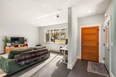 Entry Way - 1719 E Aspen St, Bozeman, MT 59715 photo 1 of 3