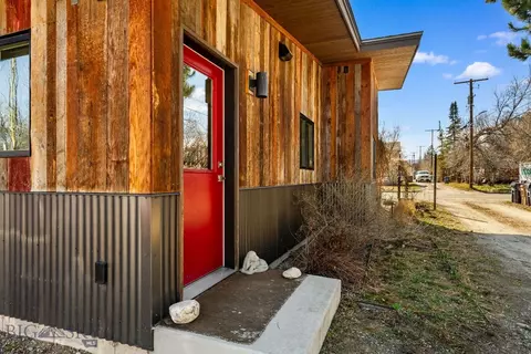 Exterior - 1719 E Aspen St, Bozeman, MT 59715 photo 2 of 8