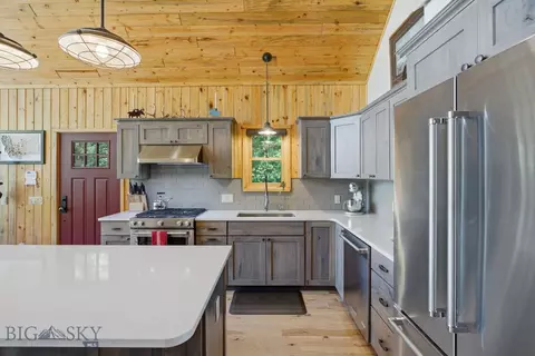 Kitchen - 5 E Slope Rd, Cardwell, MT 59721 photo 3 of 4