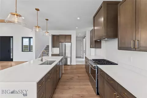 Kitchen - 374 Cushing Ln, Manhattan, MT 59741 photo 5 of 6