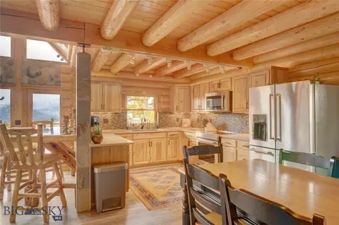 Kitchen - 100 Peacemaker Rd, Bozeman, MT 59715 photo 4 of 6