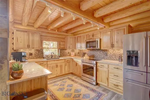 Kitchen - 100 Peacemaker Rd, Bozeman, MT 59715 photo 3 of 6