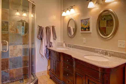 Bath - 100 Peacemaker Rd, Bozeman, MT 59715 photo 3 of 7