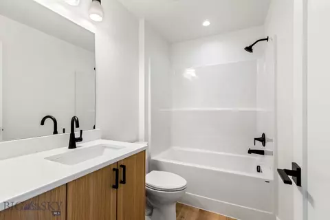 Bath - 383 Cloudfield Cir, Bozeman, MT 59718 photo 3 of 5