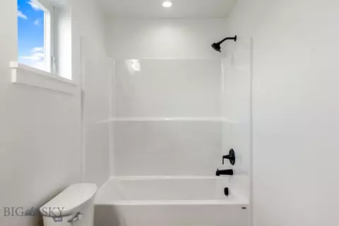 Bath - 383 Cloudfield Cir, Bozeman, MT 59718 photo 5 of 5