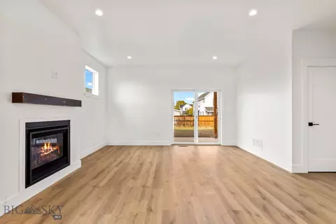 Living - 383 Cloudfield Cir, Bozeman, MT 59718 photo 1 of 2