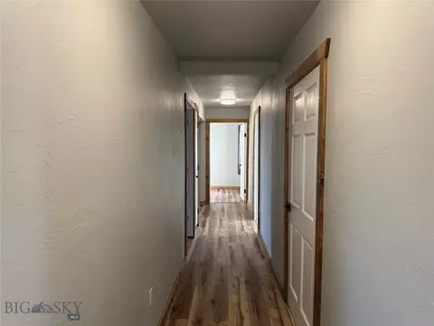 Entry Way - 503 Stephens Hill Rd, Reed Point, MT 59069 photo 2 of 4