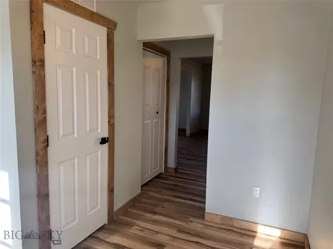Entry Way - 503 Stephens Hill Rd, Reed Point, MT 59069 photo 4 of 4