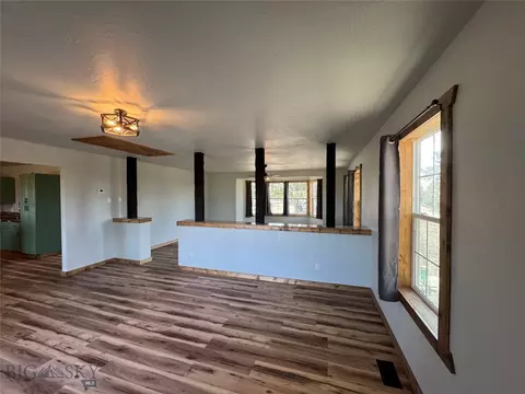 Living - 503 Stephens Hill Rd, Reed Point, MT 59069 photo 2 of 6