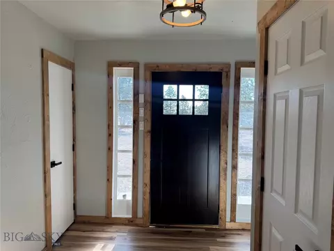 Entry Way - 503 Stephens Hill Rd, Reed Point, MT 59069 photo 1 of 4