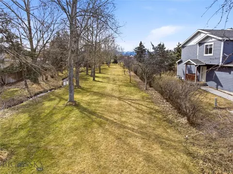 View/Area - 2401 Daws Dr #ABCD, Bozeman, MT 59718 photo 1 of 7