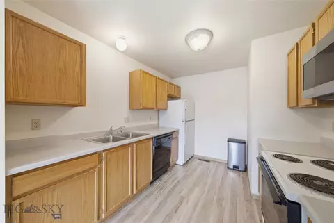 Kitchen - 2401 Daws Dr #ABCD, Bozeman, MT 59718 photo 3 of 4