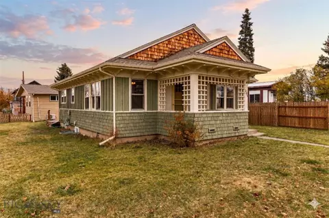 209 Bozeman St, Gallatin Gateway, MT 59730